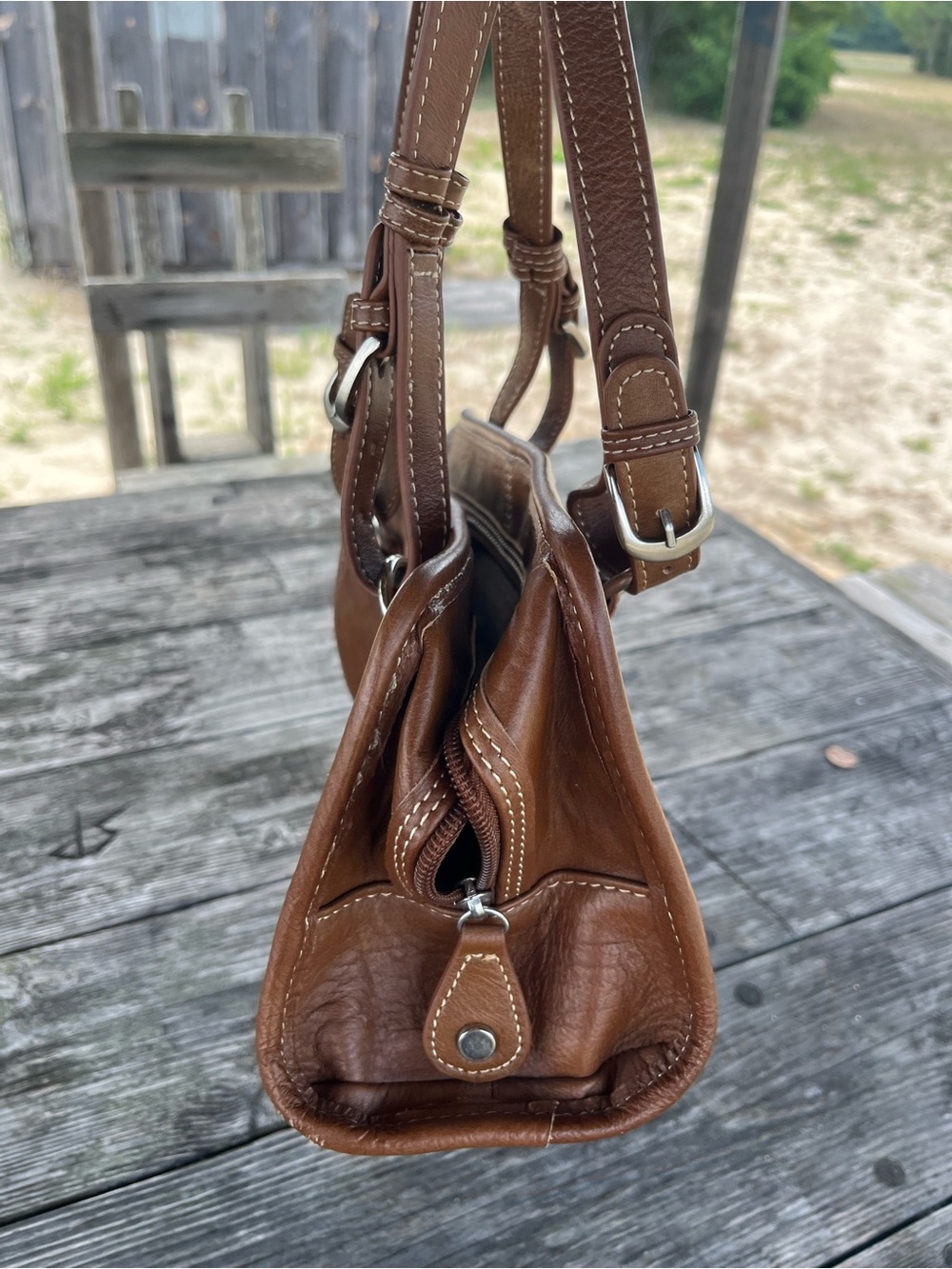 AMERI-LEATHER Classic Brown Leather Shoulder Bag, clean inside - Picture 2 of 5